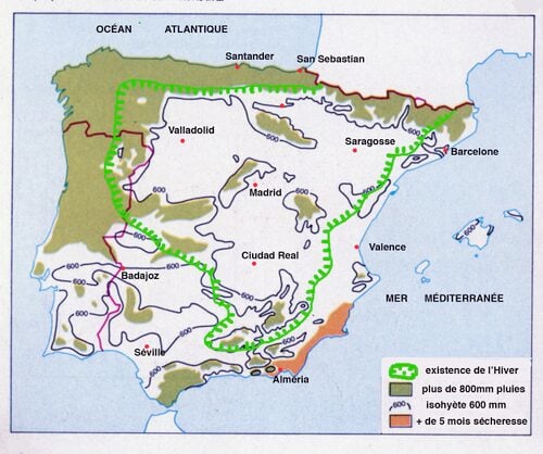 carte. Le nord atlantique, les Pyrénées et les plus hauts sommets intérieurs reçoivent plus de 800 mm de pluies. L'Espagne intérieure connait l'hiver. La région côtière entre Alicante et Alméria connait plus de 5 mois de sécheresse