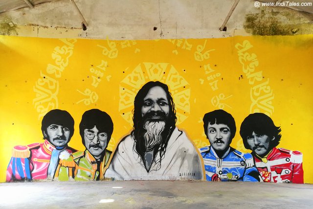 Archivo:Beatles India.jpg