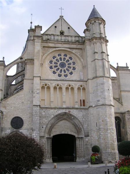 Fichier:Église de Brie-Comte-Robert.jpg
