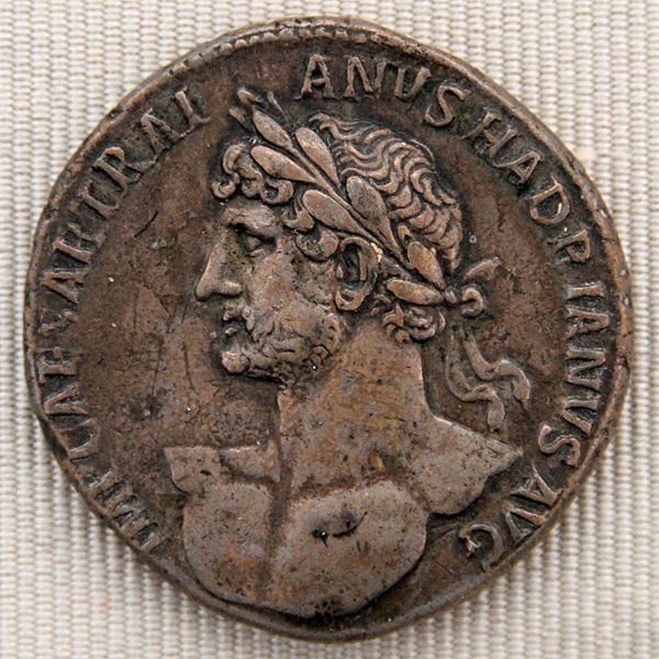 Fichier:Empereur Hadrianus.jpg