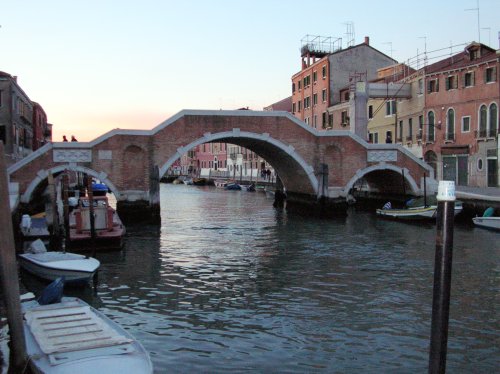 Fichier:Ponte dei Tre Archi Venezia.jpg