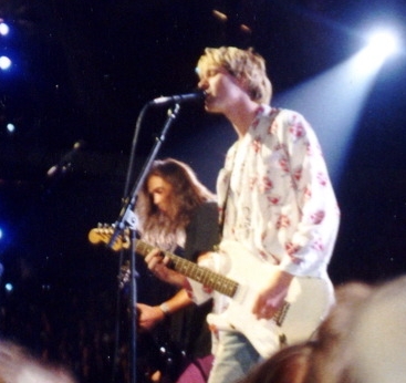Fichier:Nirvana around 1992.jpg