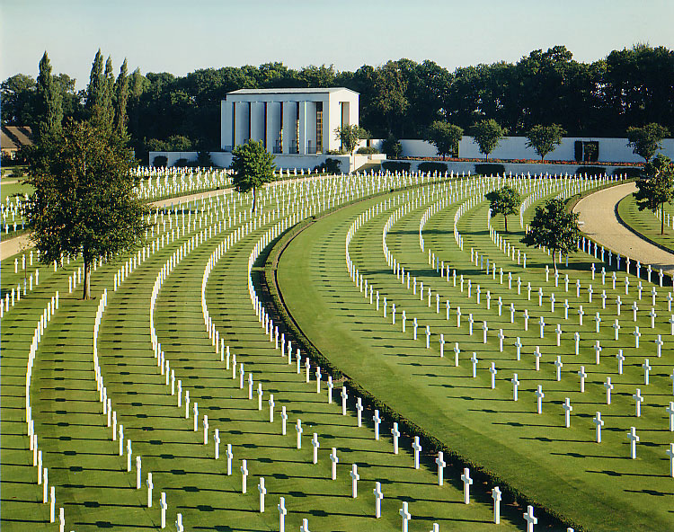 Fichier:Cambridge American Cemetery and Memorial.jpg