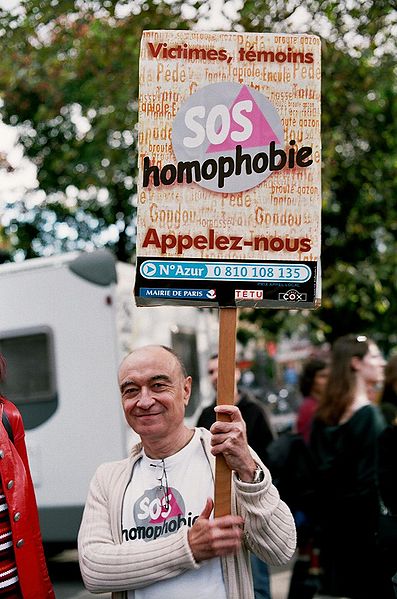 Fichier:SOS Homophobie.JPG