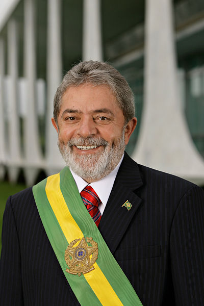 Fichier:Lula - foto oficial05012007 edit.jpg