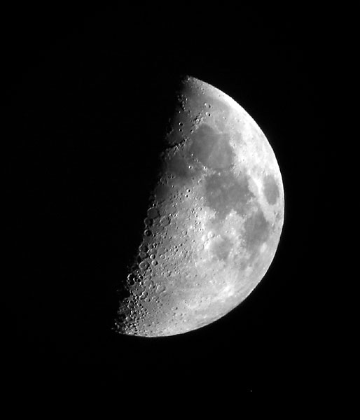 Fichier:Daniel Hershman - march moon (by).jpg