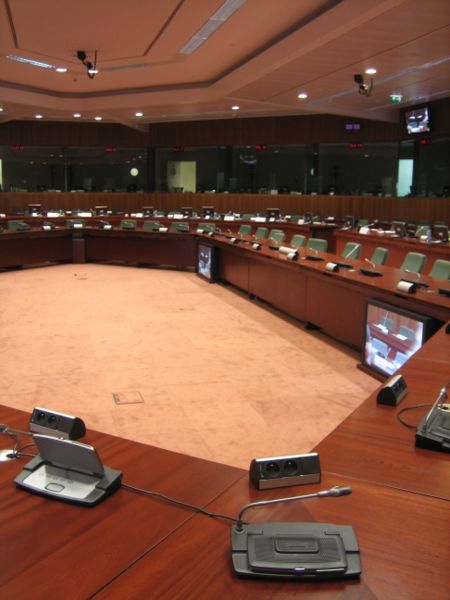 Fichier:Salle réunion conseil européen.jpg