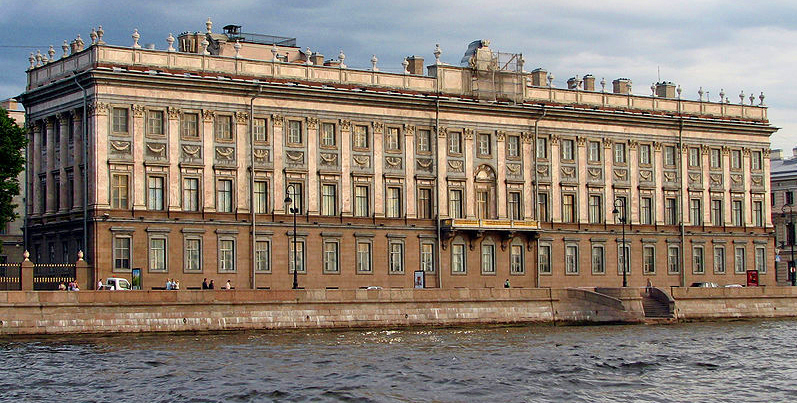Fichier:Saint-Pétersbourg - palais de Marbre.JPG