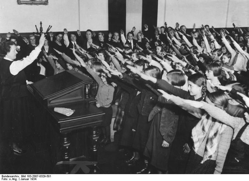 Fichier:Classe allemande Troisième Reich.jpg
