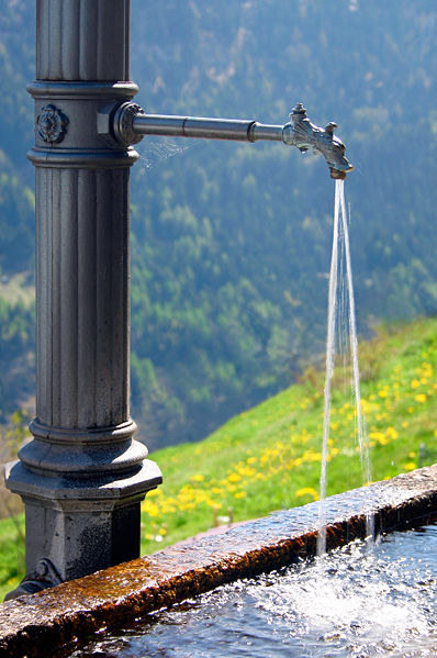 Fichier:Fresh water fountain.jpg