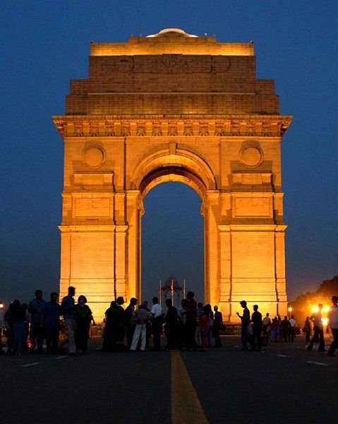 Fichier:New Delhi - porte de l'Inde.jpg
