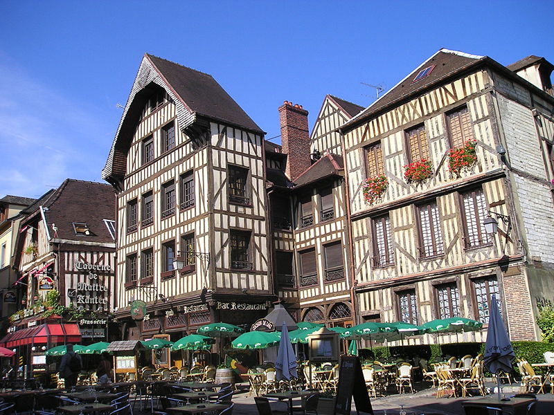 Fichier:Troyes centre ville1.JPG