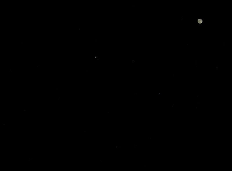 Fichier:Thomas Bresson - Alignement Lune-Régulus-Saturne (by).jpg