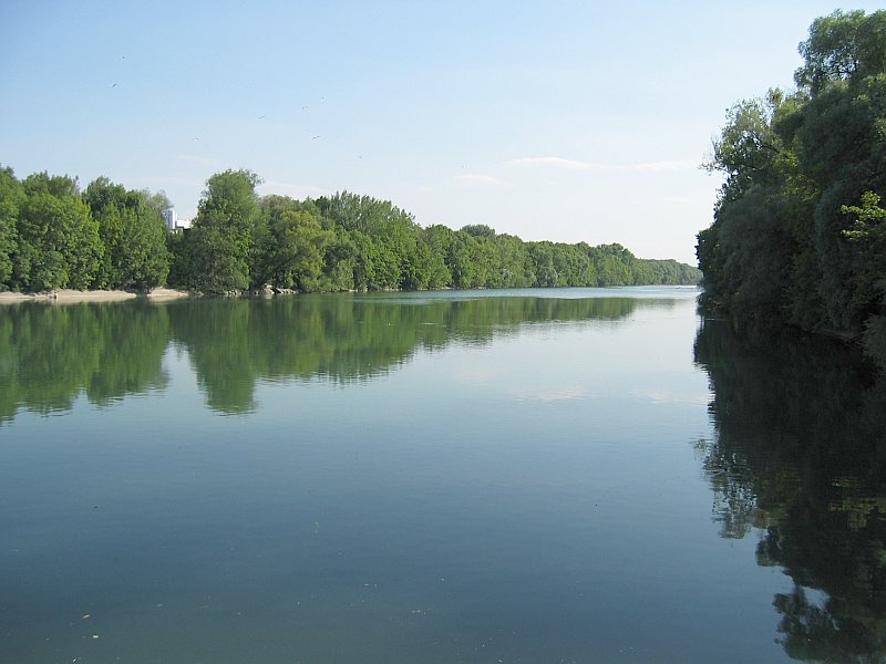 Fichier:Isar River in the north of Munich.jpeg