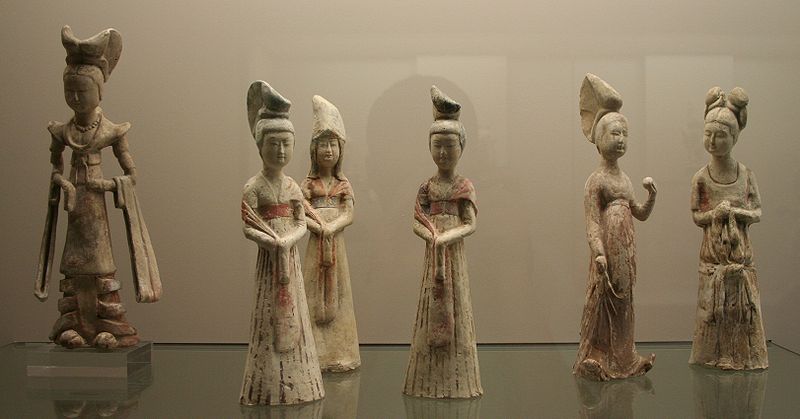 Fichier:Figurines chinoises époque Tang.jpg