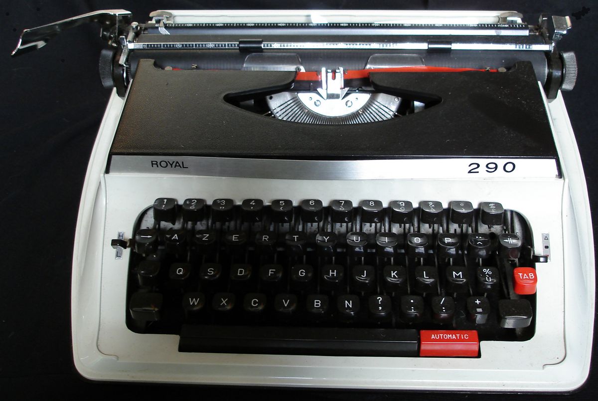 Machine à écrire - Vikidia, l'encyclopédie des 8-13 ans