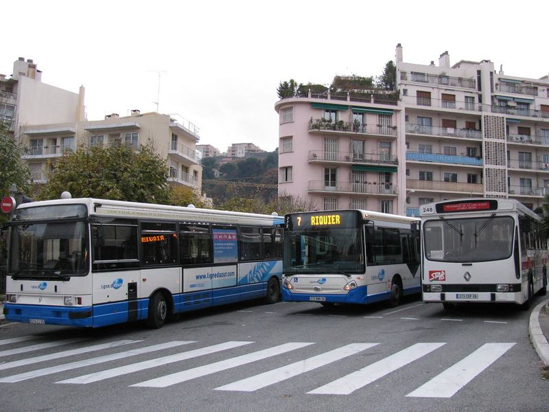 Fichier:Autobus de Nice.JPG