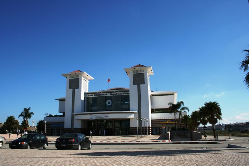 Fichier:Gare ferroviaire de Tanger - ONCF - Maroc.jpg
