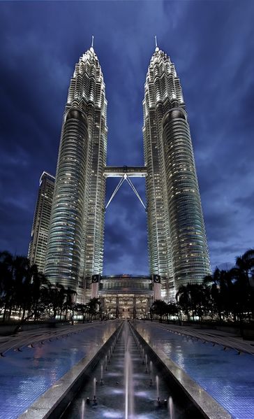 Fichier:Petronas Panorama II.jpg