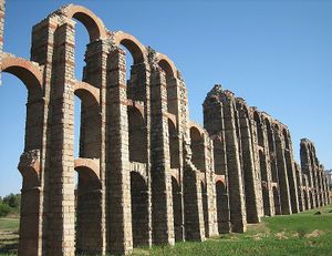 Aqueduc romain de Mérida (Espagne).