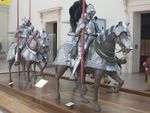Armure de chevaliers européens du XVIe siècle.