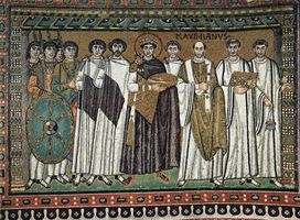 Justinien et ses dignitaires. Mosaïque de la basilique Saint-Vital, VIe siècle.