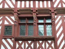 Fenêtre à vitrail