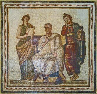 Virgile, entre Clio (muse de l'histoire) et Melpomène (muse de la tragédie), mosaïque de Sousse (Tunisie), IIIe siècle, musée du Bardo, Tunis. On peut lire, sur le manuscrit tenu en main par le poète, le premier vers de l'Énéide.