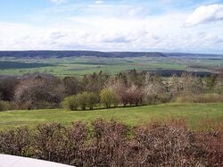 La côte de Meuse, vue prise en direction de l'ouest.