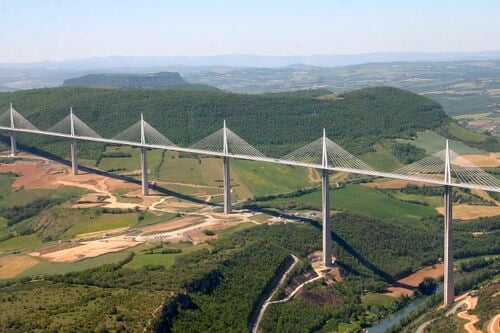 Viaduc de Millau, 2004.