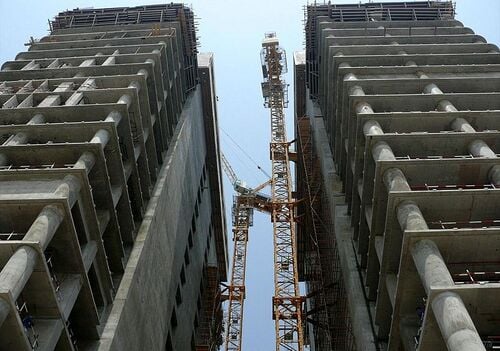 Les tours Acico, en 2007 : à gauche, l'hôtel, et à droite, les bureaux.