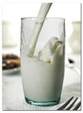Le lait contient des vitamines B3 et B8