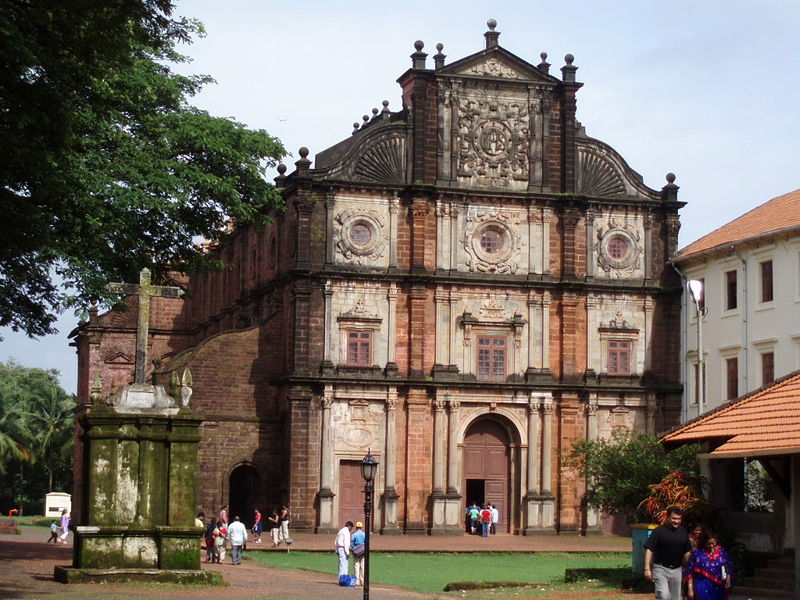 Fichier:Goa Velha Basilica Bom Jesus.jpg