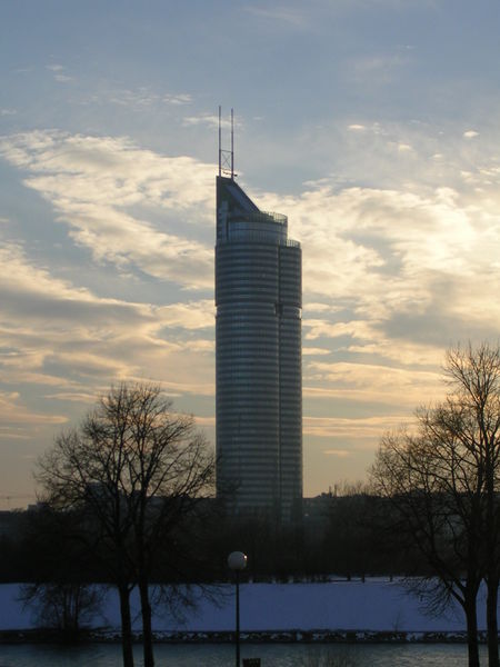 Fichier:Millennium Tower Wien.jpg