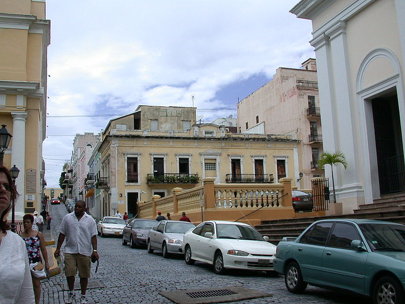 Fichier:Porto Rico - une rue à San Juan.jpg