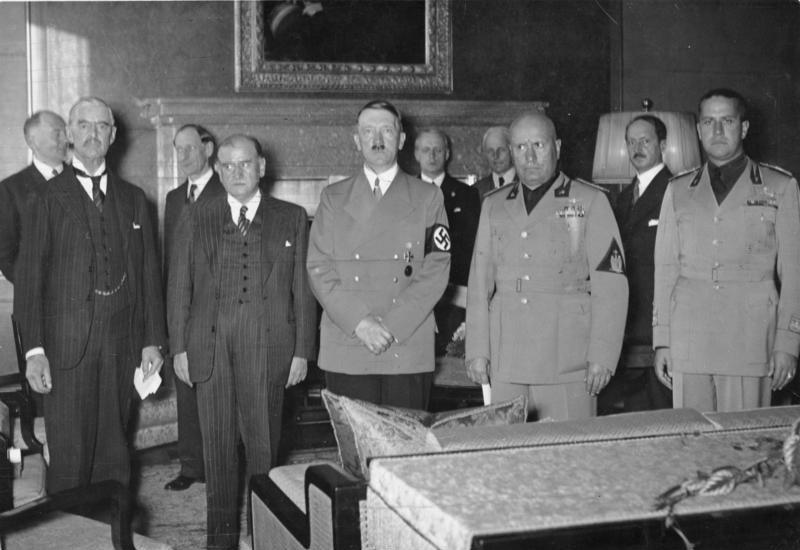 Fichier:Accords de Munich - 1938.jpg
