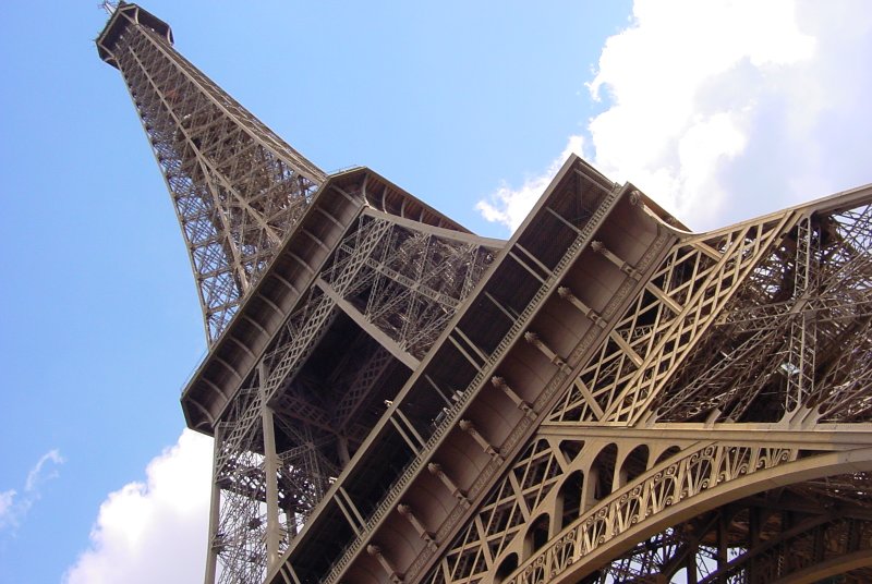 Fichier:Paris Tower-1-.jpg