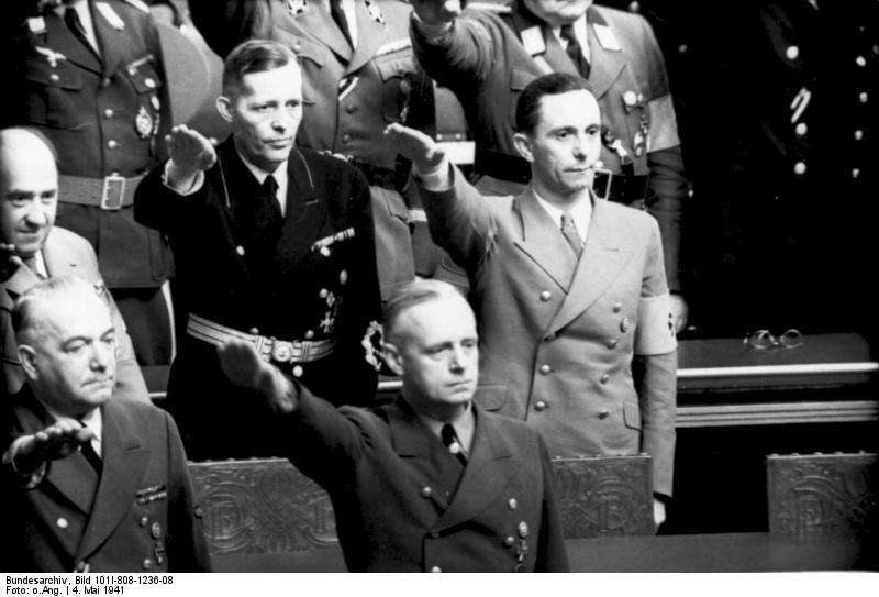 Fichier:Goebbels-Ribbentrop-1941.jpg