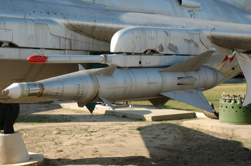 Fichier:K-5M Air-to-Air Missile.jpg