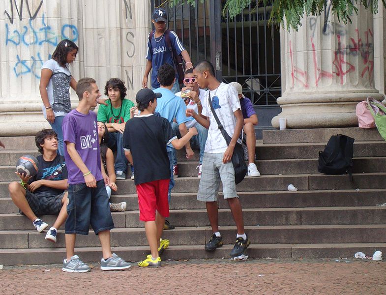 Fichier:Jeunes Brésiliens.jpg