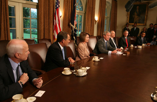 Fichier:President George W. Bush bipartisan economic meeting Congress, McCain, Obama.jpg