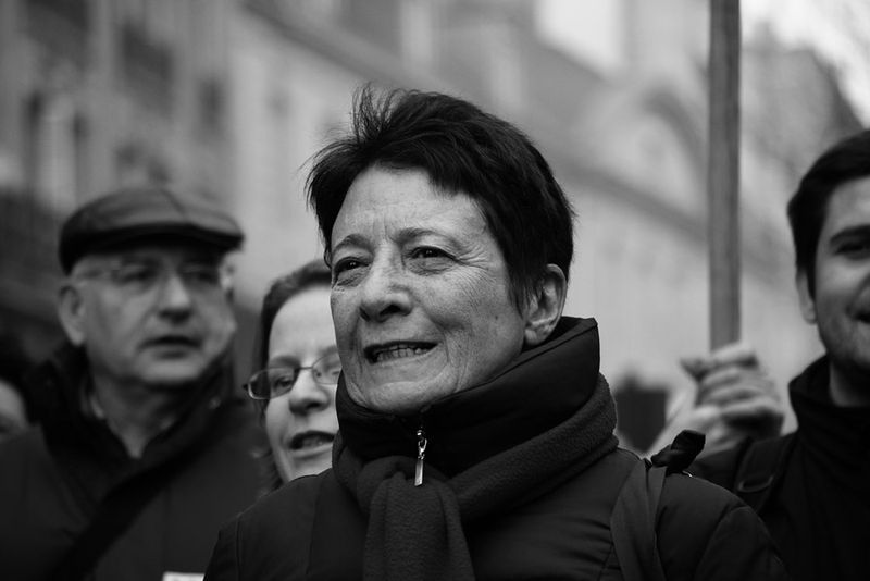 Fichier:Arlette Laguiller at protest 07.jpg
