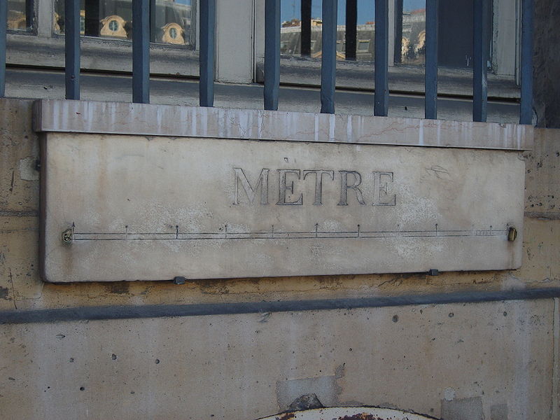 Fichier:Paris 1er - place Vendôme - mètre étalon.jpg
