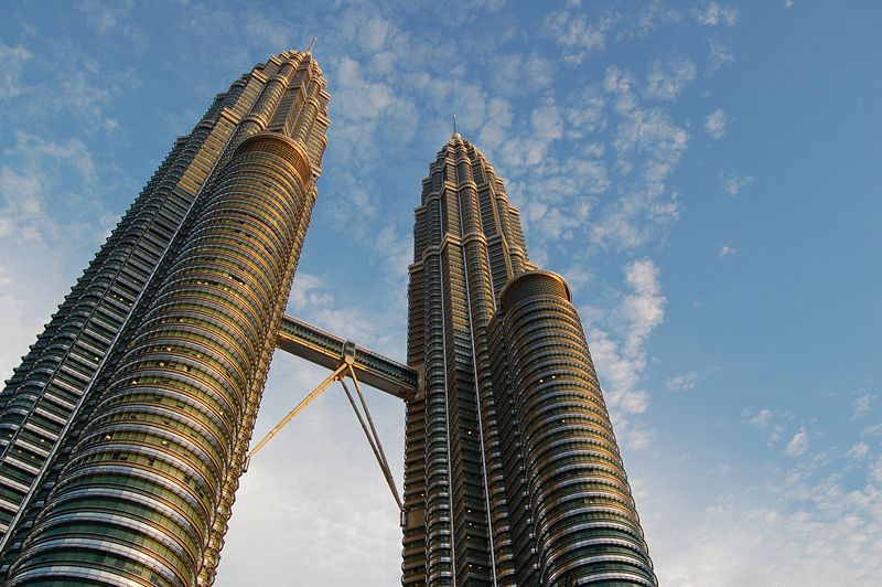 Fichier:Petronas Towers by Day 1.jpg