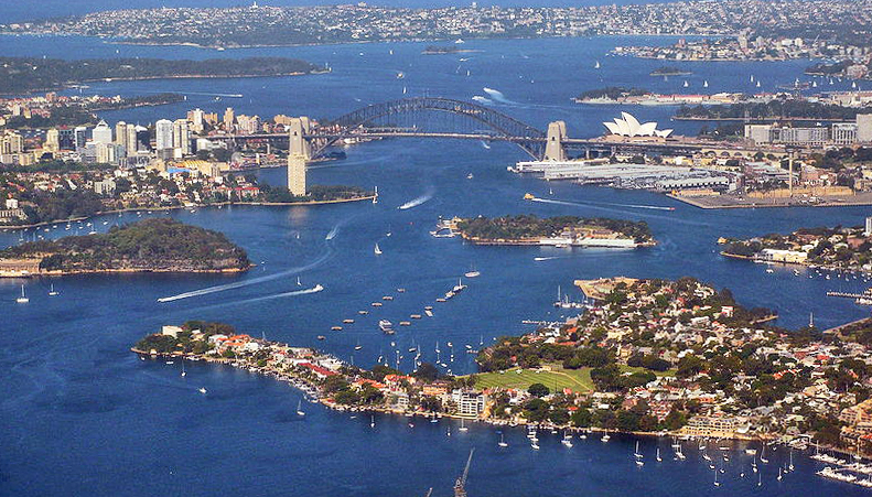 Fichier:Aerial view of Sydney Harbour.jpg