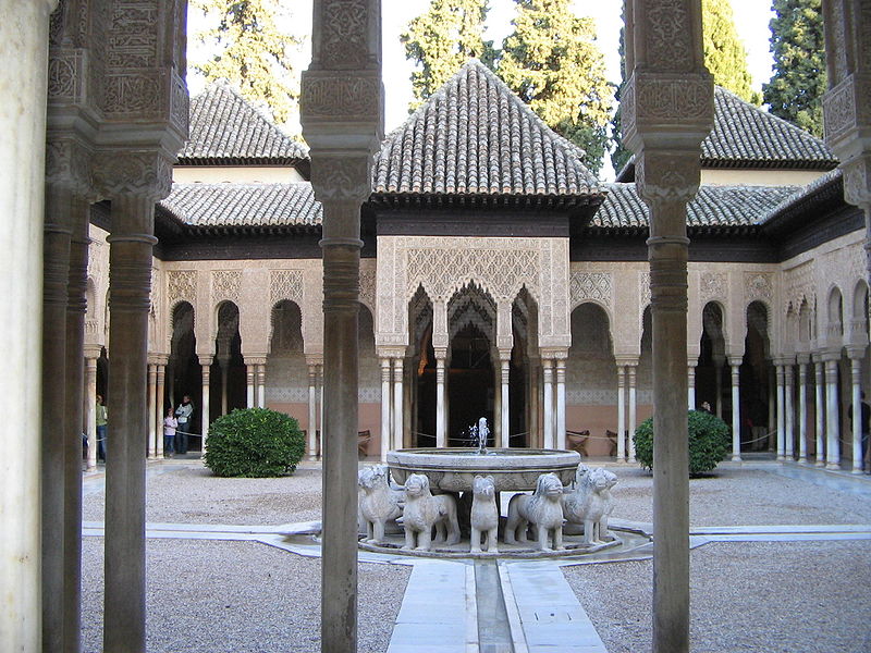 Fichier:Alhambra de Grenade - Cour des Lions.jpg