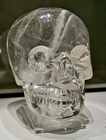 Fichier:Crâne de cristal du British Museum.jpg