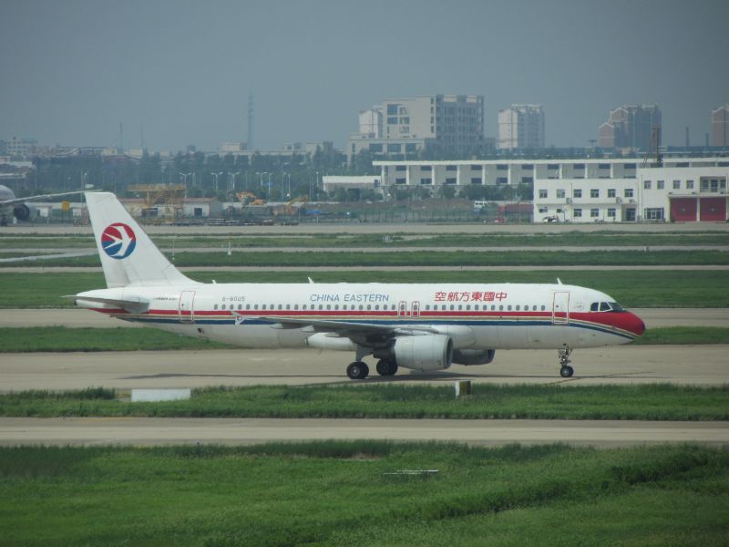 Fichier:ChinaEastern-Pudong-A320.jpg