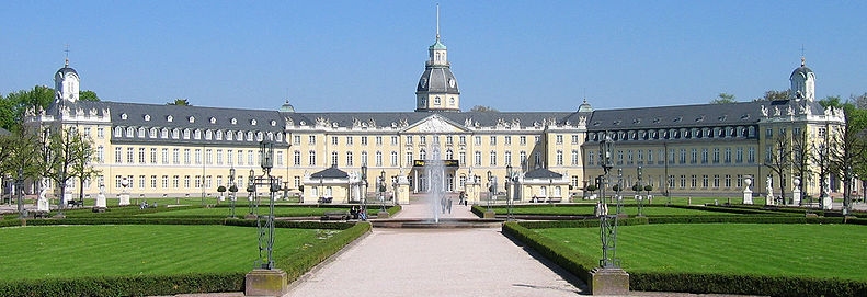 Fichier:Palais ducal de Karlsruhe.jpg