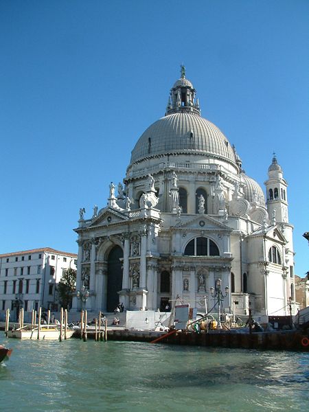 Fichier:Venise Santa Maria della Salute.JPG